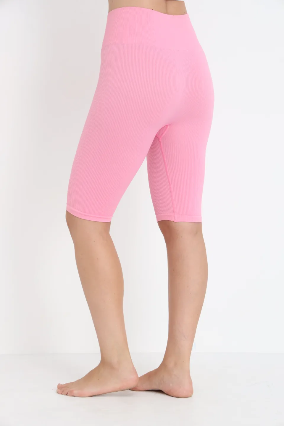 Colanți scurți raiati roz cu talie înaltă