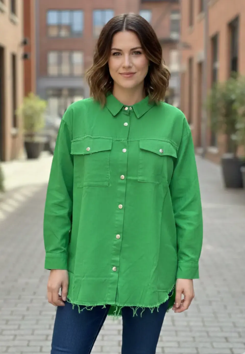 Cămașă denim damă verde cu capse și buzunare la piept